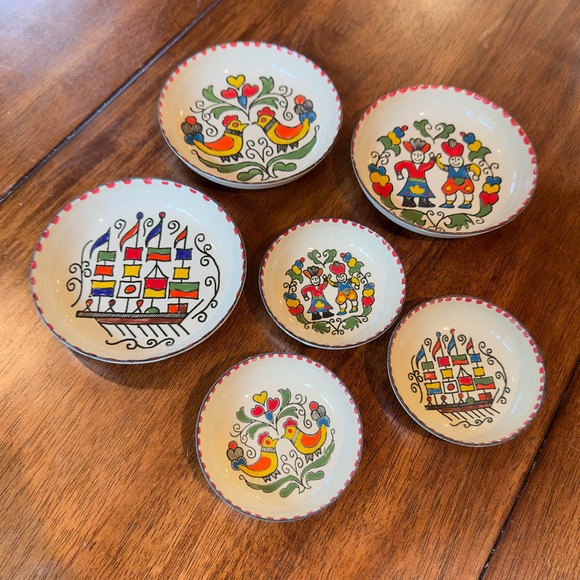 Greek Enamelware Plates Dishes Hand Painted Set Of Six Moissiadis Signed - Picture 5 of 12